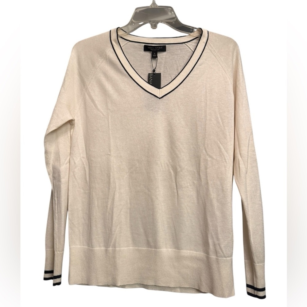NWT Banana Republic Ivory Silk Cotton V-Neck Sweater